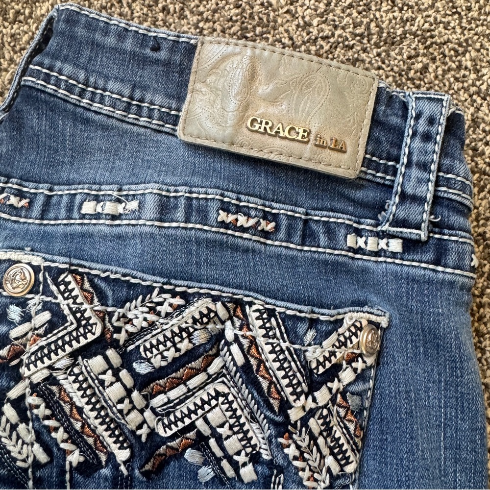 Grace in LA Women’s Jeans Size 30 Bootcut Embroidered Pocket Blue Denim - Picture 4 of 10